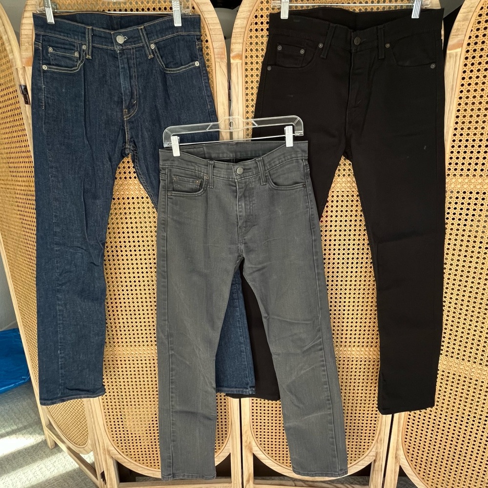 Bundle three pairs Levi’s 513s